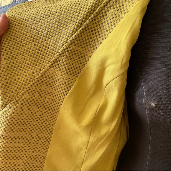 The Limited yellow short sleeve jacket size small - Picture 12 of 14